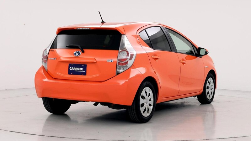 2013 Toyota Prius c Two 8