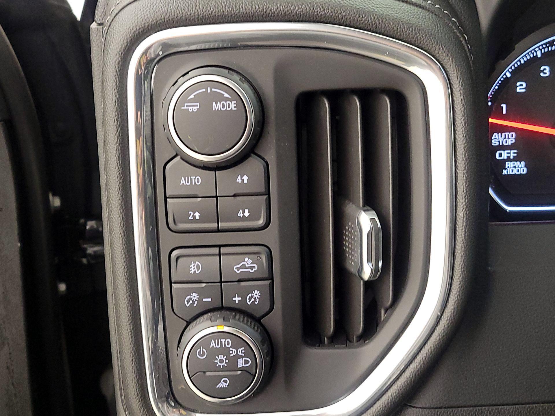 Thumbnail: 2021 Chevrolet Silverado 1500 - 13