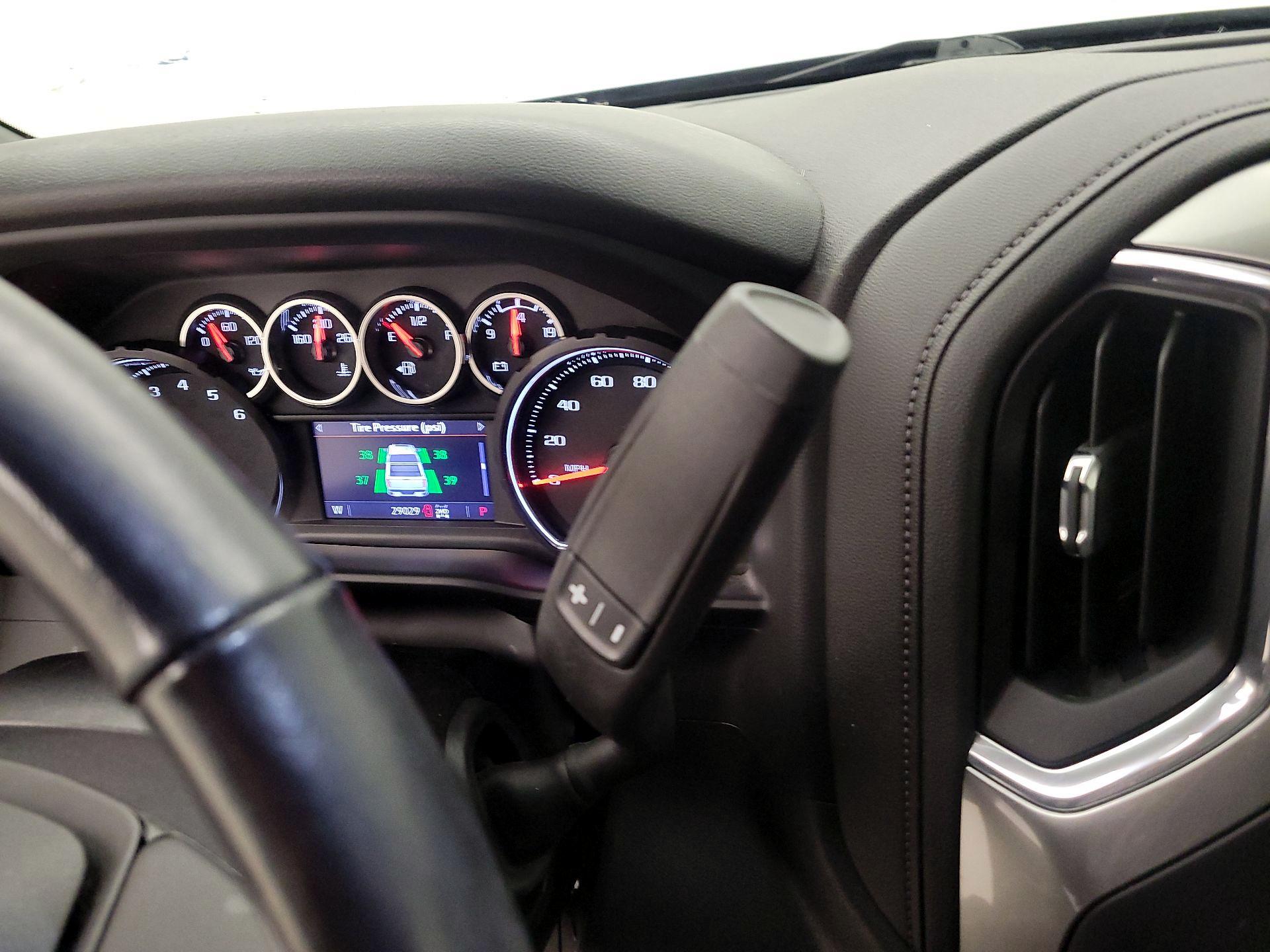 Thumbnail: 2021 Chevrolet Silverado 1500 - 17