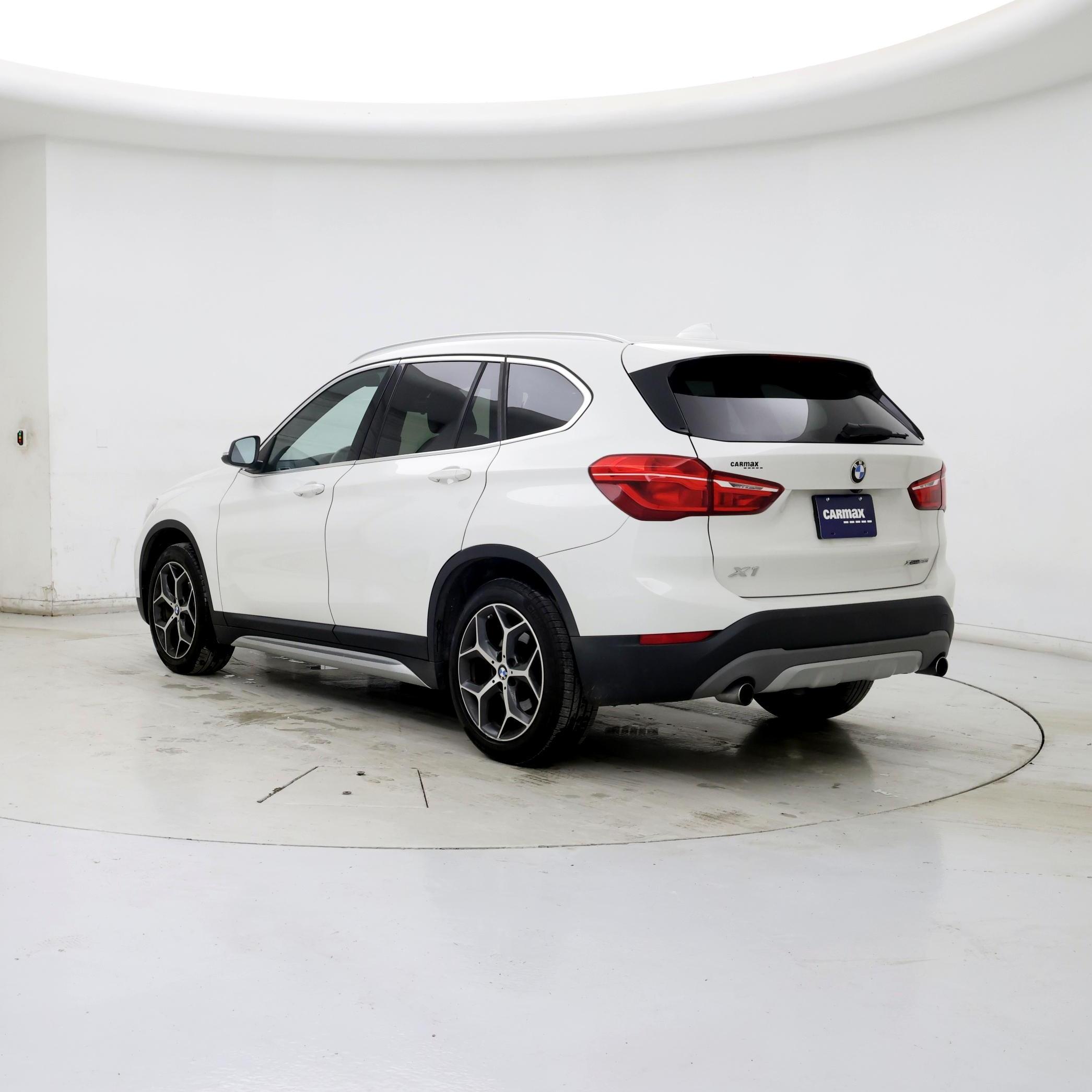 Thumbnail: 2018 BMW X1 - 2