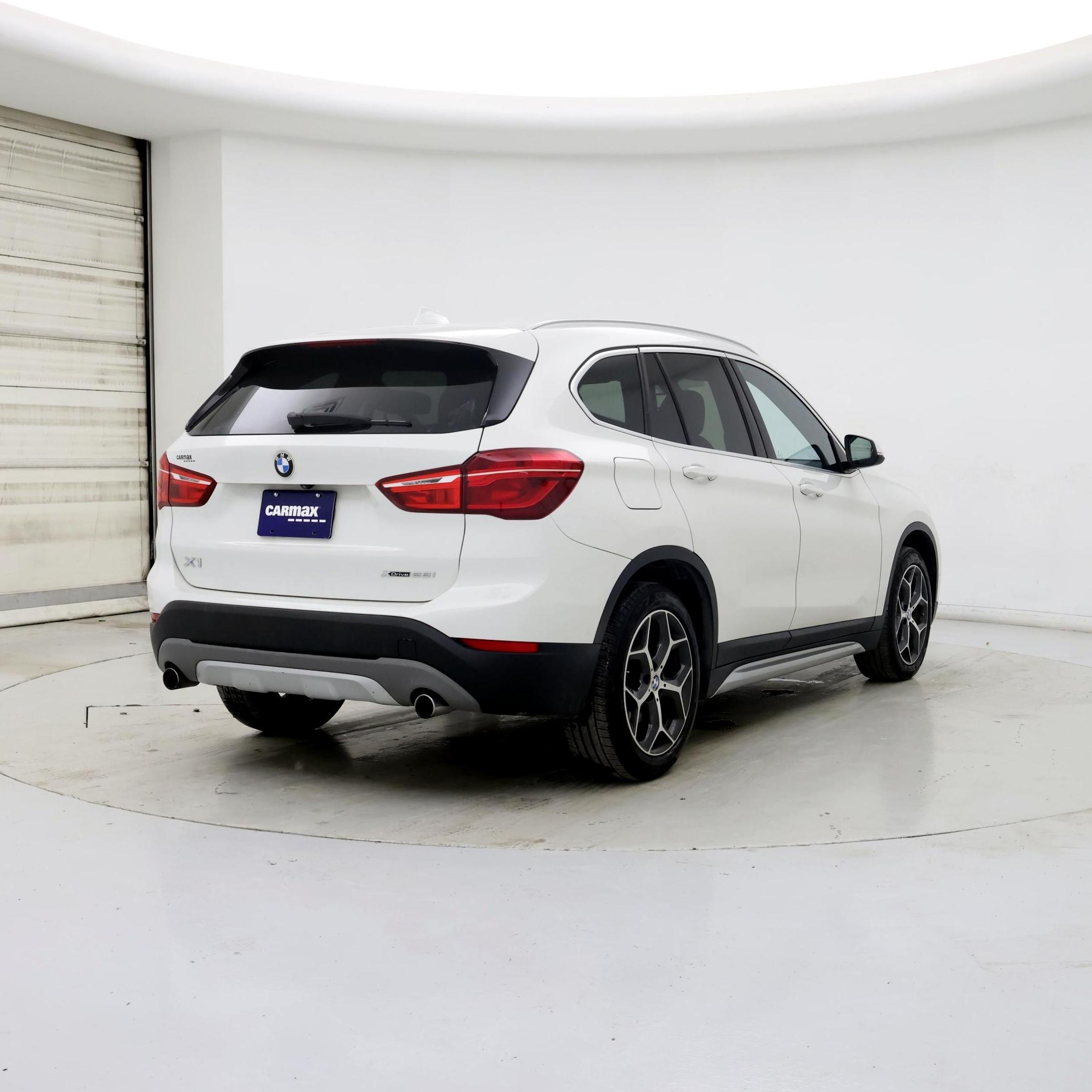 Thumbnail: 2018 BMW X1 - 8