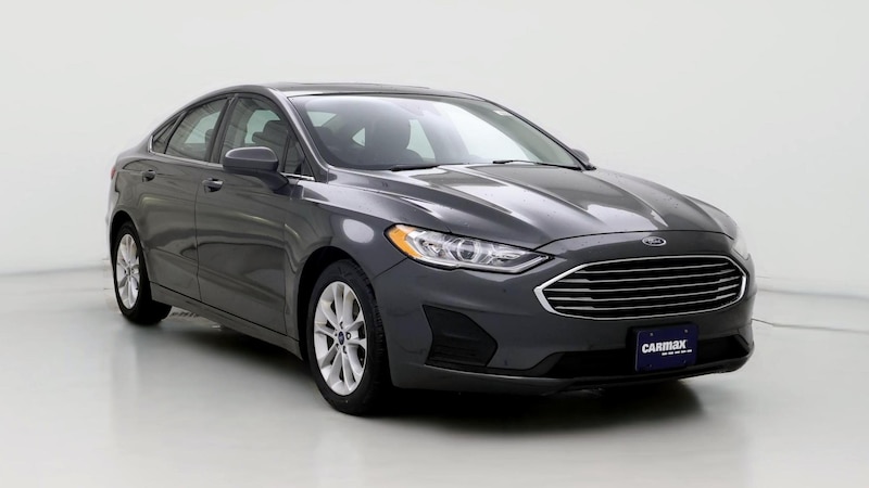 2020 Ford Fusion SE Hero Image