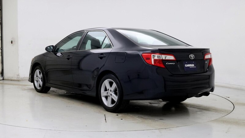 2014 Toyota Camry SE 2