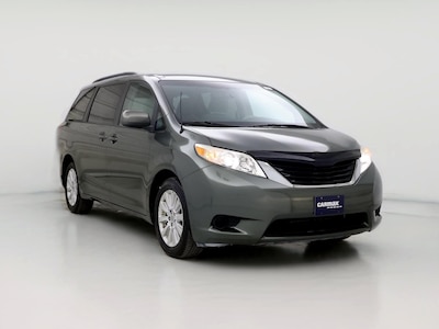 2014 Toyota Sienna LE -
                Boston, MA