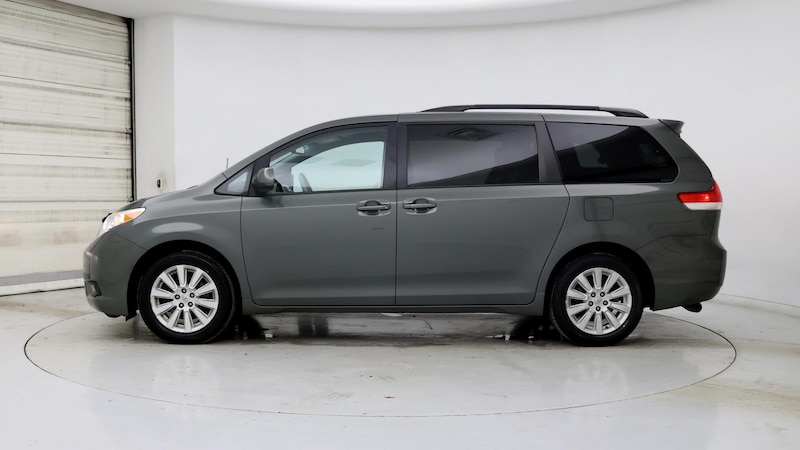 2014 Toyota Sienna LE 3