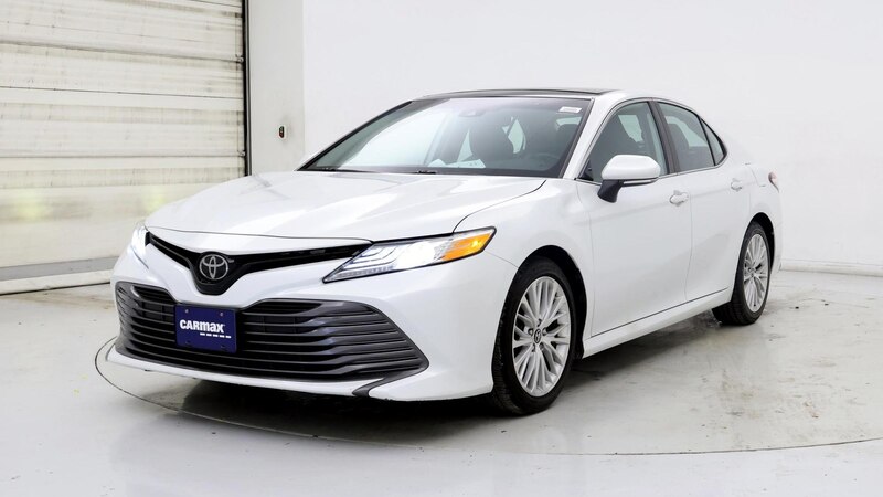 2020 Toyota Camry XLE 4