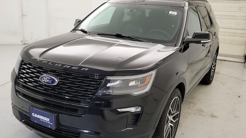 2019 Ford Explorer Sport 3