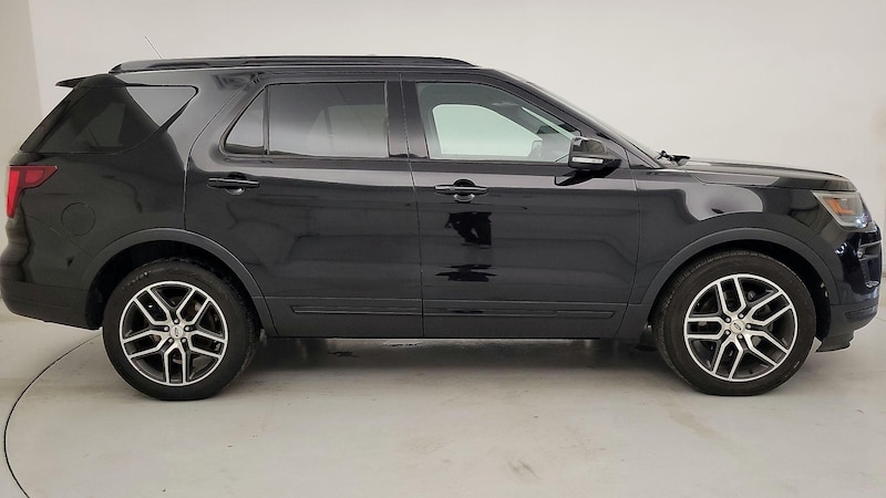 2019 Ford Explorer Sport 4