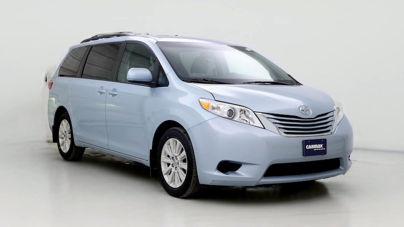 2015 Toyota Sienna LE Hero Image