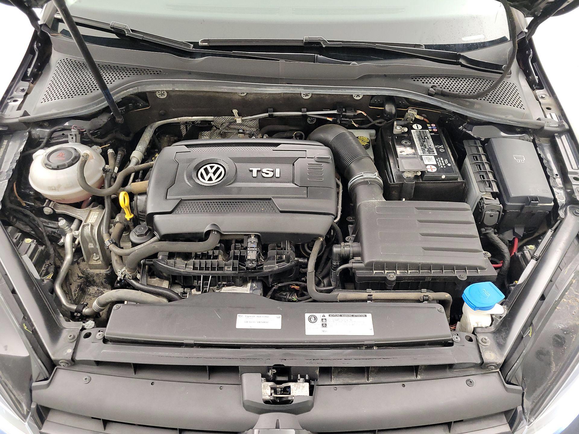 Thumbnail: 2019 Volkswagen Golf - 19