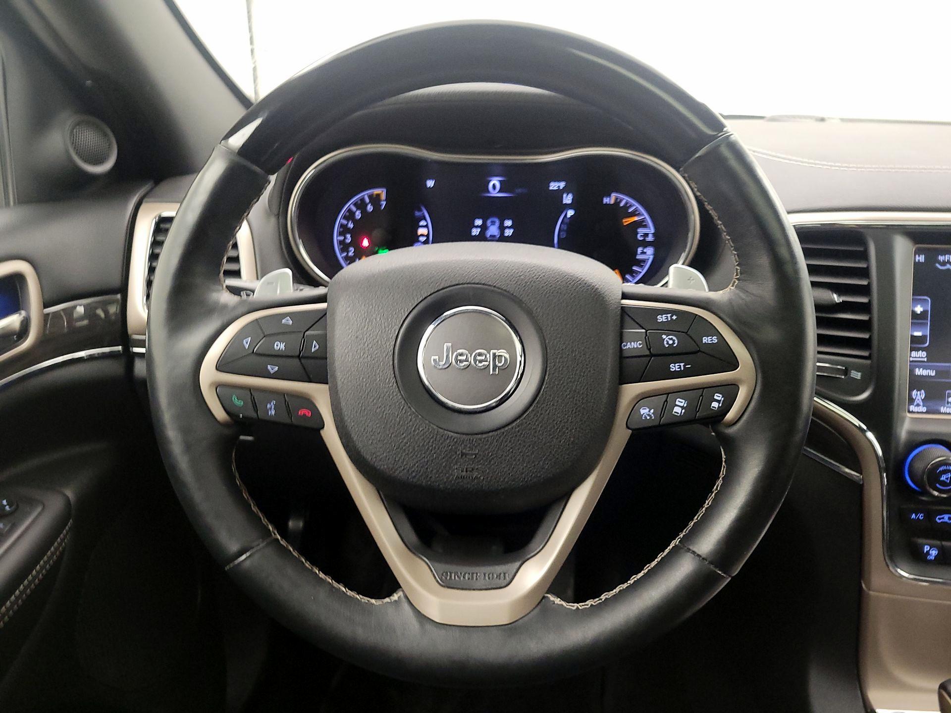 Thumbnail: 2017 Jeep Grand Cherokee - 10