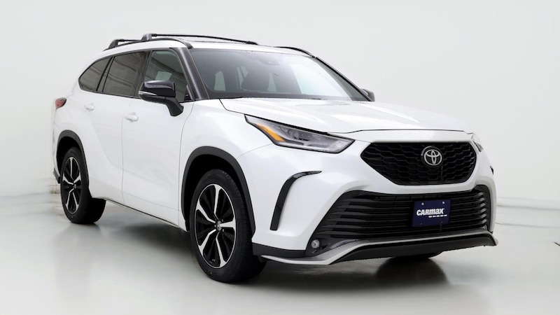 2022 Toyota Highlander XSE Hero Image