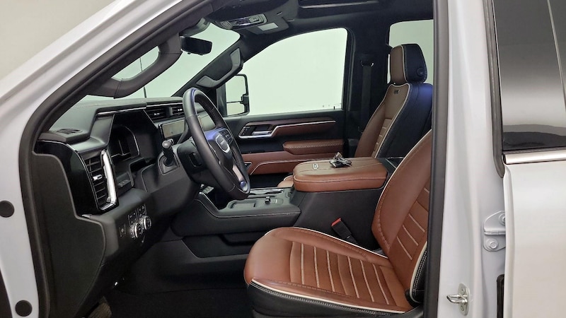 2024 GMC Sierra 2500 Denali 9