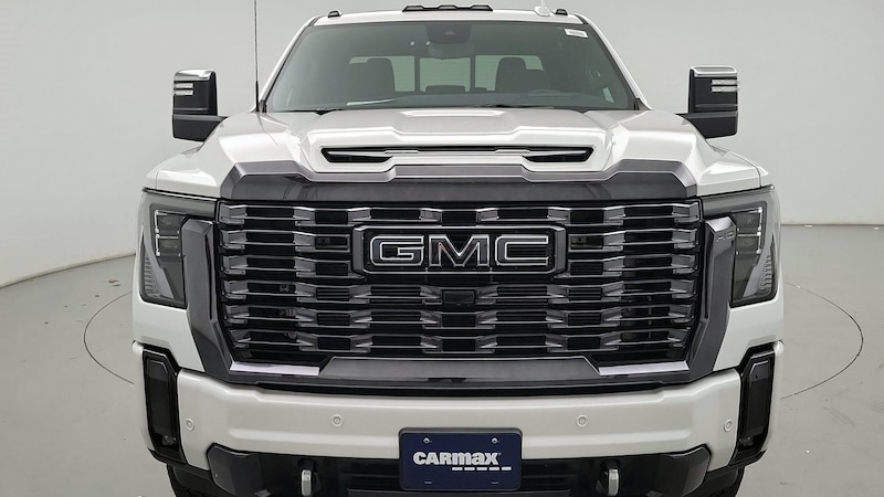 2024 GMC Sierra 2500 Denali 2