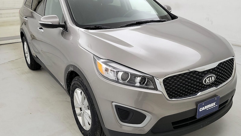 2016 Kia Sorento LX Hero Image