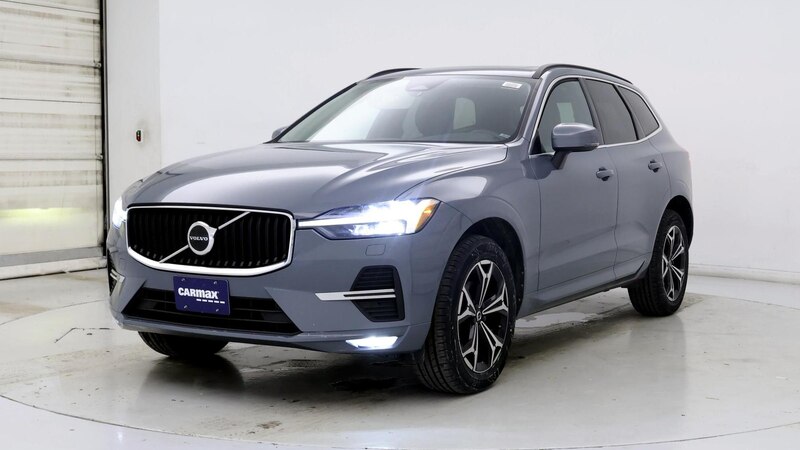 2022 Volvo XC60 B5 Momentum 4