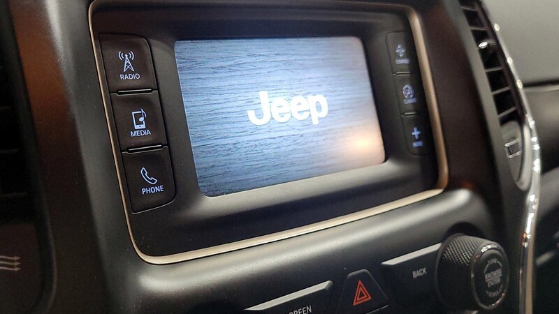 2014 Jeep Grand Cherokee Laredo 14