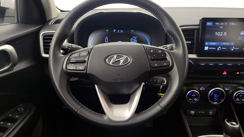 2023 Hyundai Venue SEL 10