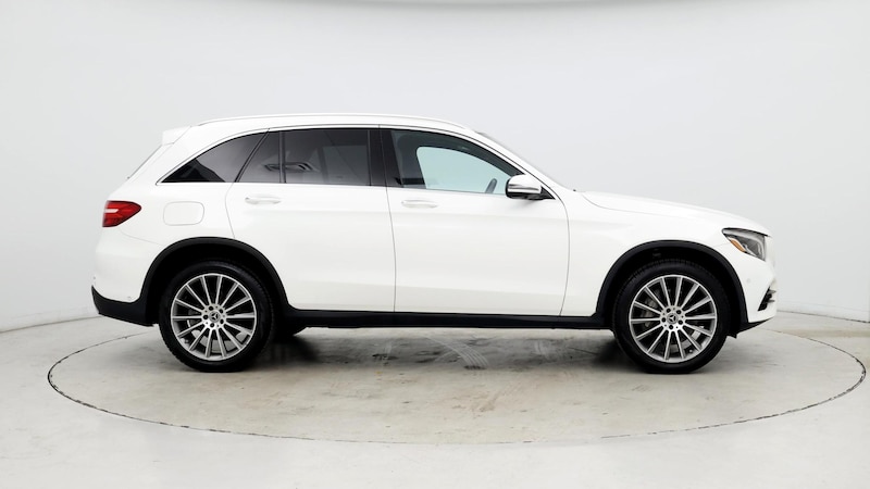 2019 Mercedes-Benz GLC 300 7