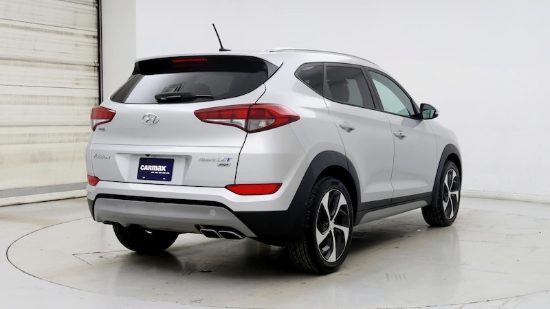 2017 Hyundai Tucson Sport 8