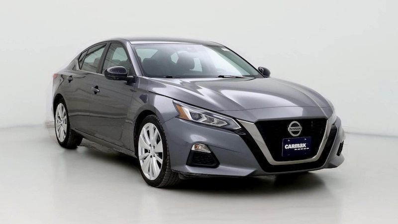 2021 Nissan Altima SR Hero Image