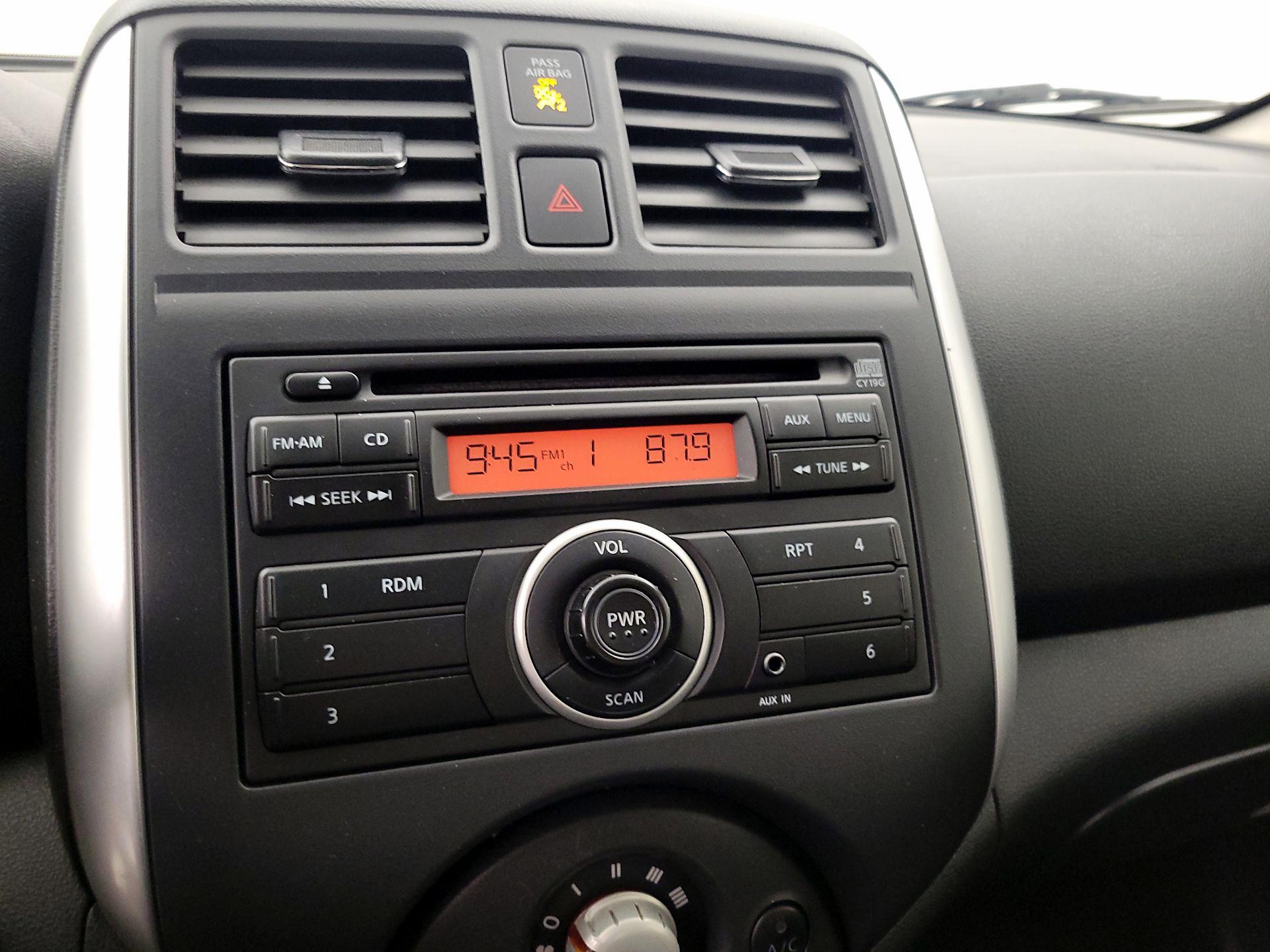 Thumbnail: 2014 Nissan Versa - 14