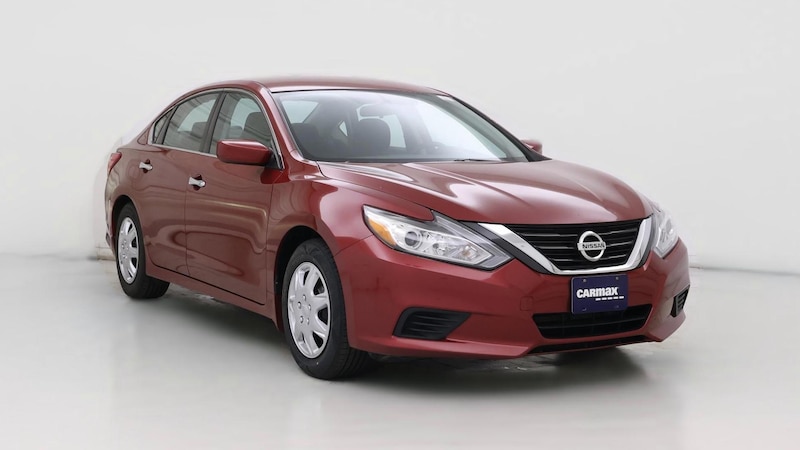 2016 Nissan Altima S Hero Image