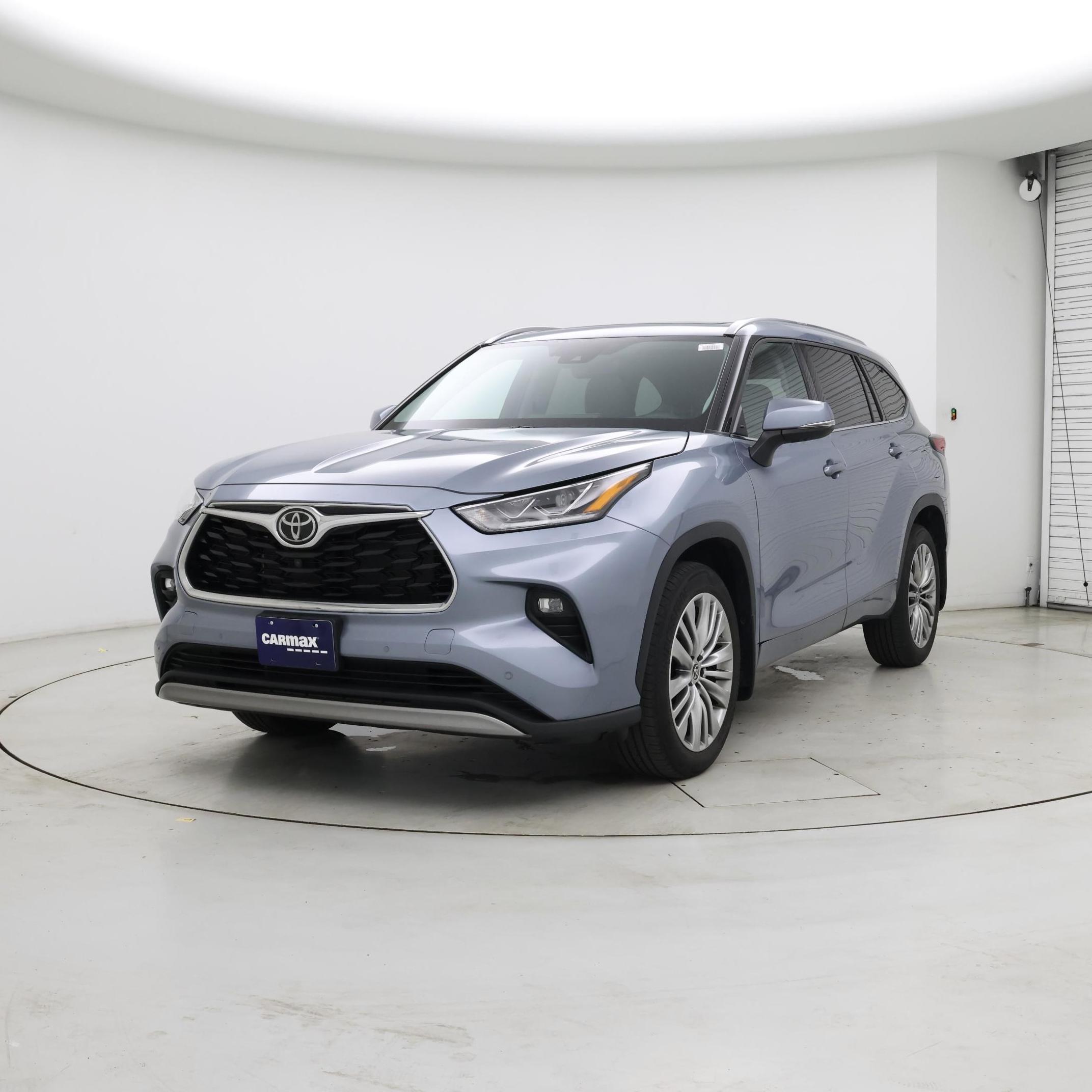Thumbnail: 2022 Toyota Highlander - 4
