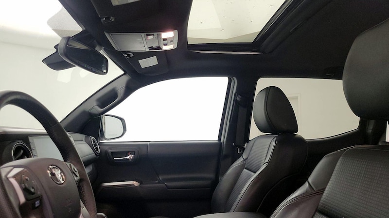 2020 Toyota Tacoma Limited 17