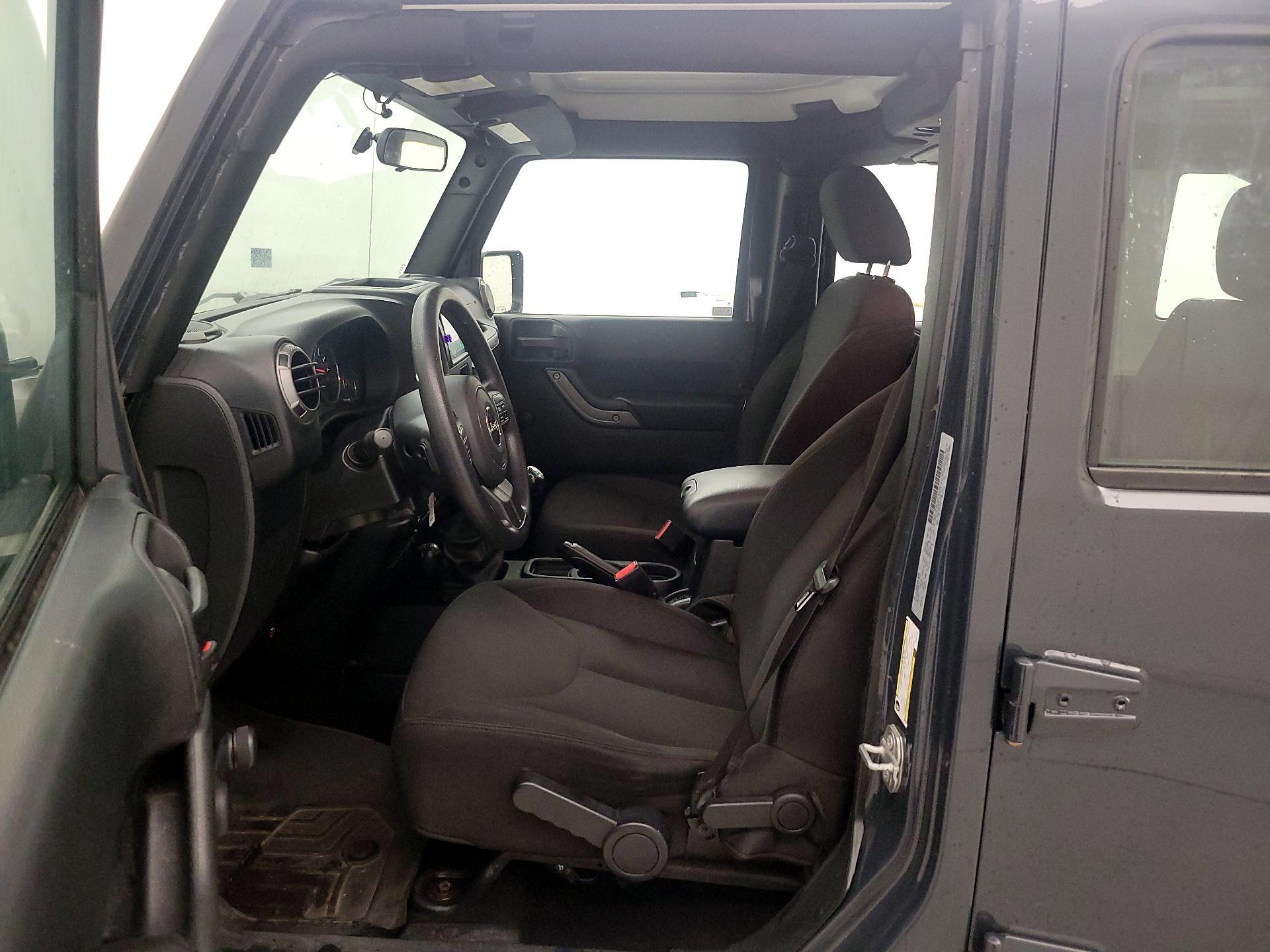 Thumbnail: 2017 Jeep Wrangler - 11