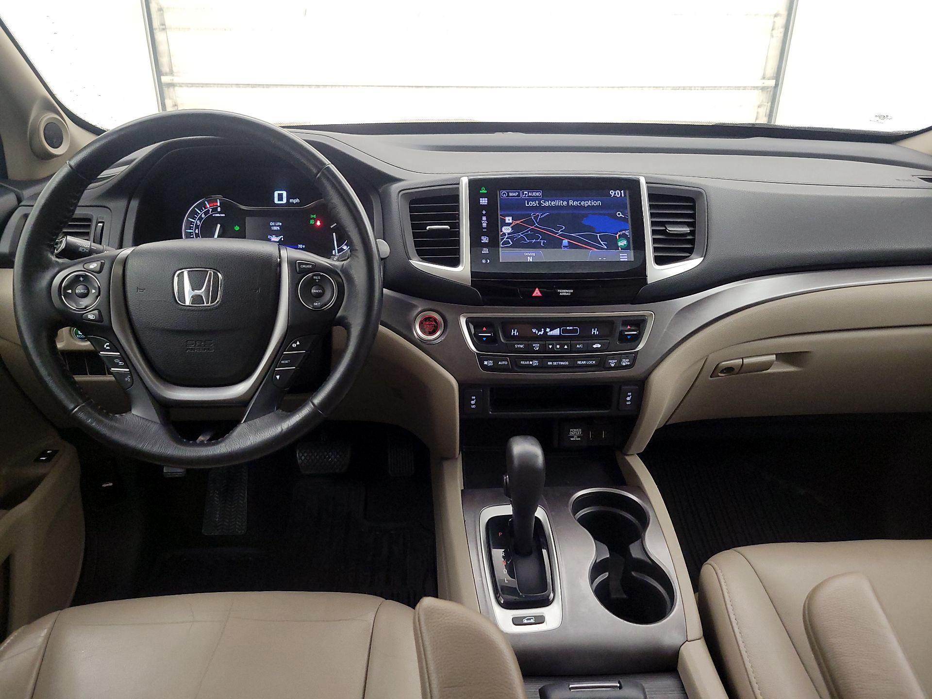 Thumbnail: 2016 Honda Pilot - 9