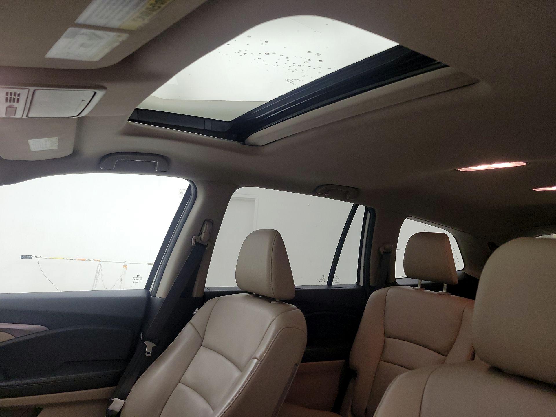 Thumbnail: 2016 Honda Pilot - 20