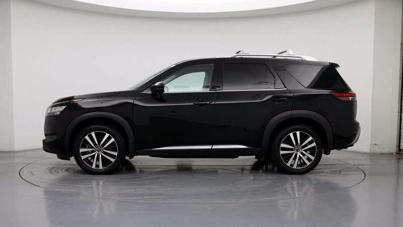 2023 Nissan Pathfinder Platinum 3