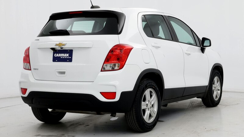 2020 Chevrolet Trax LS 8