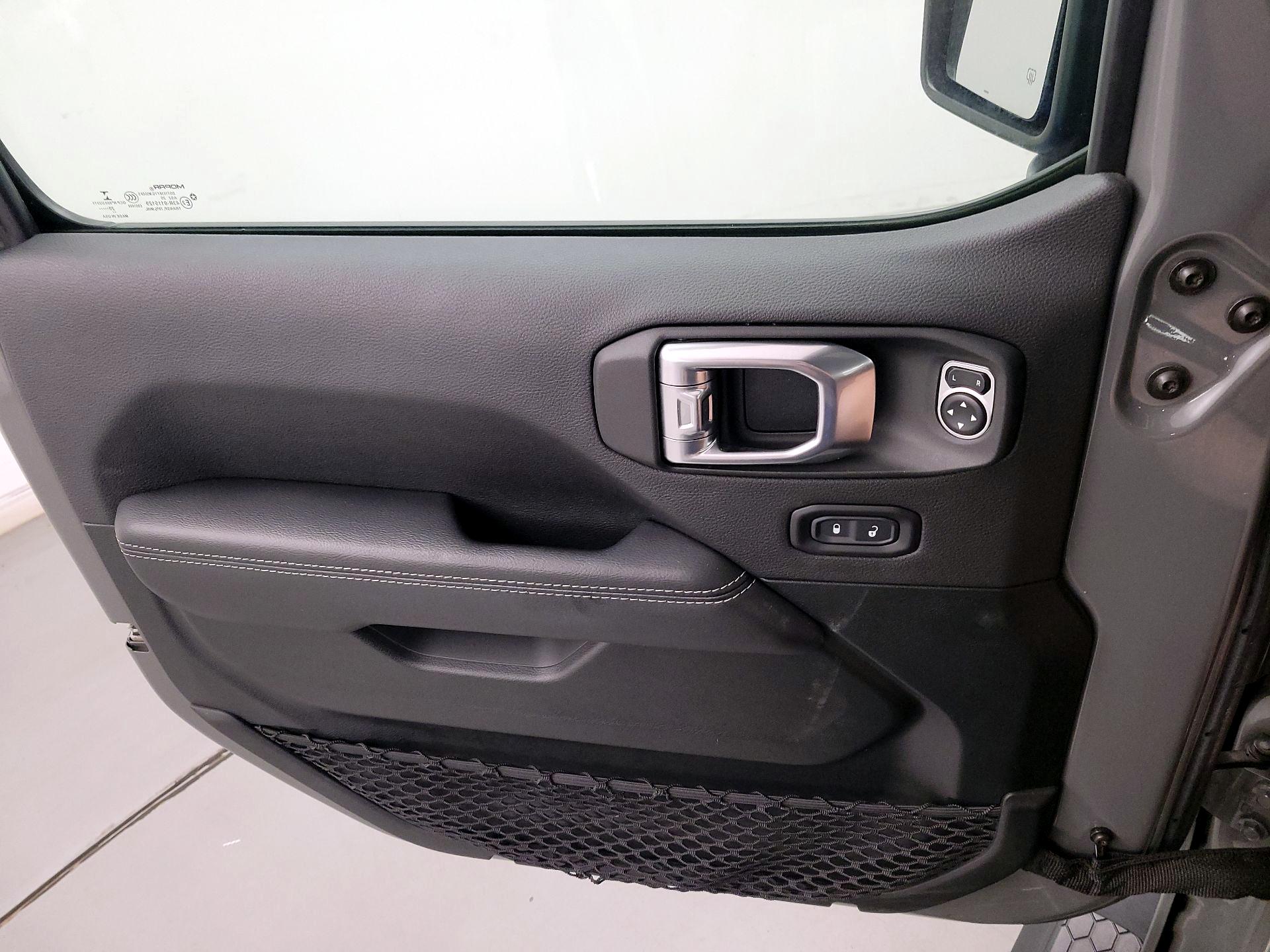 Thumbnail: 2021 Jeep Wrangler - 12