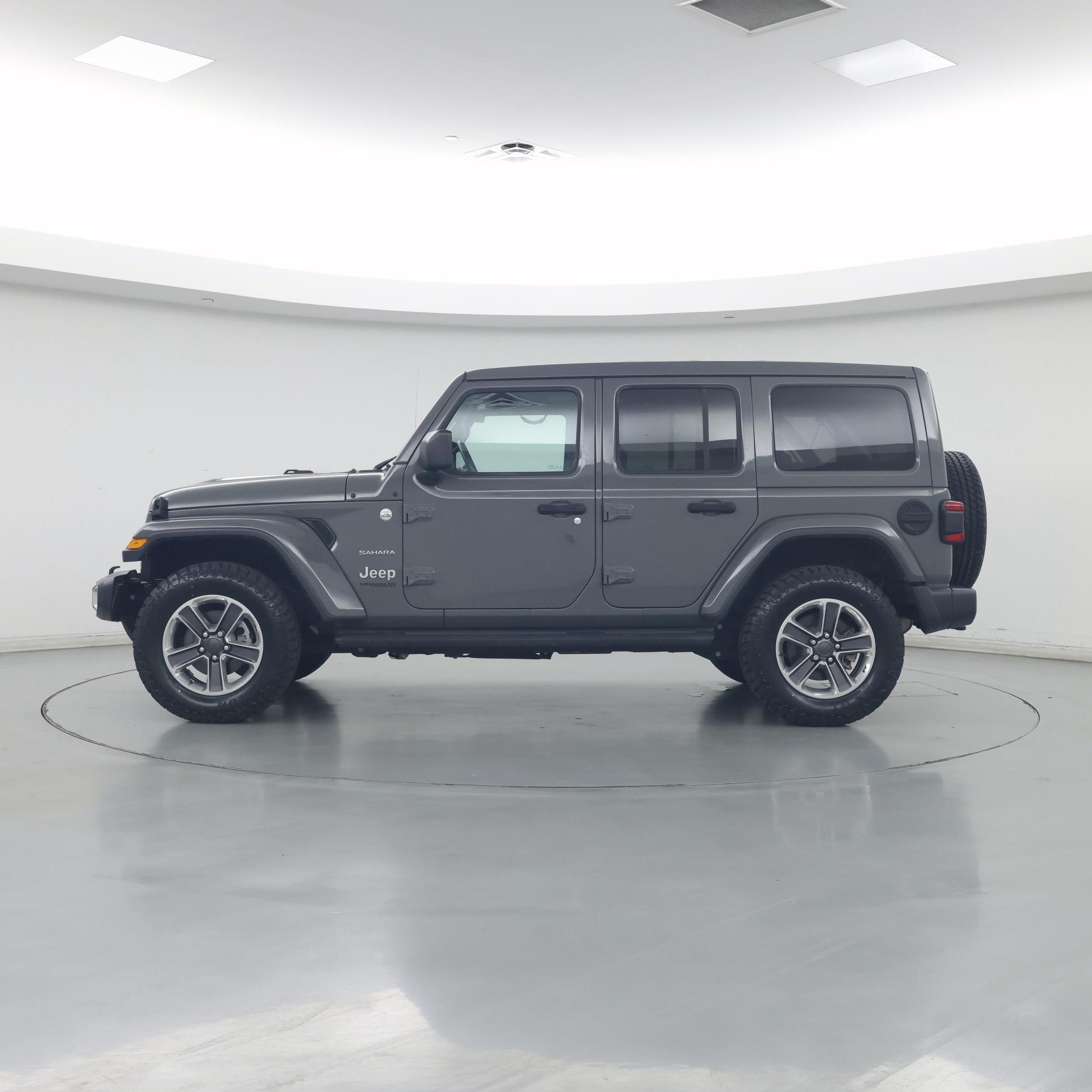 Thumbnail: 2021 Jeep Wrangler - 3