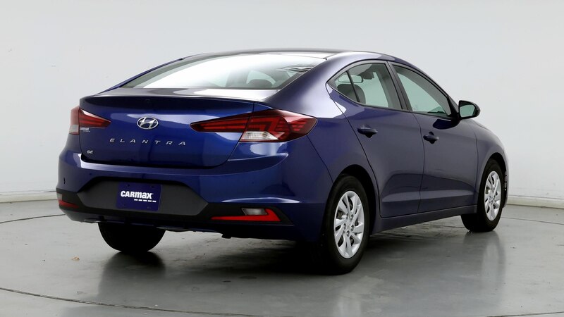 2020 Hyundai Elantra SE 8