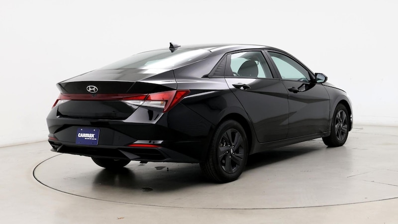 2022 Hyundai Elantra SEL 8