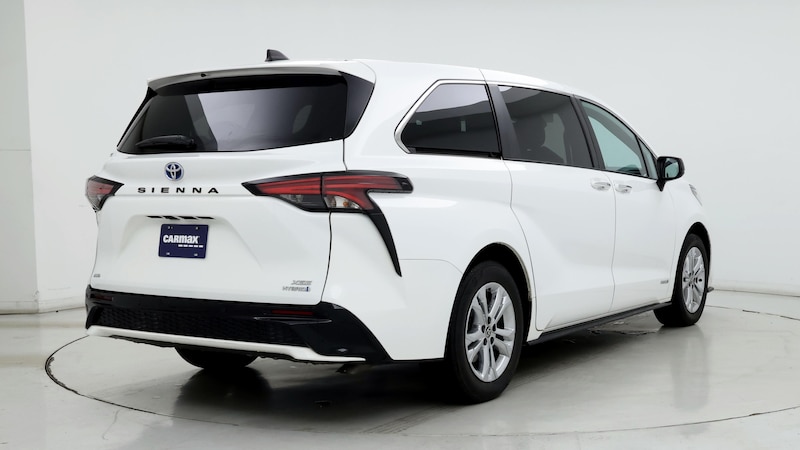 2021 Toyota Sienna XSE 8