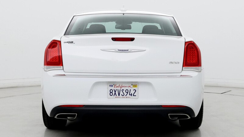 2019 Chrysler 300 Touring 6