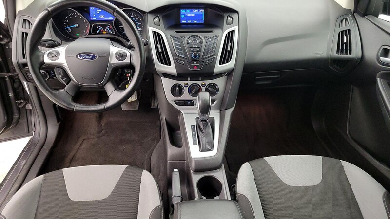 2014 Ford Focus SE 9