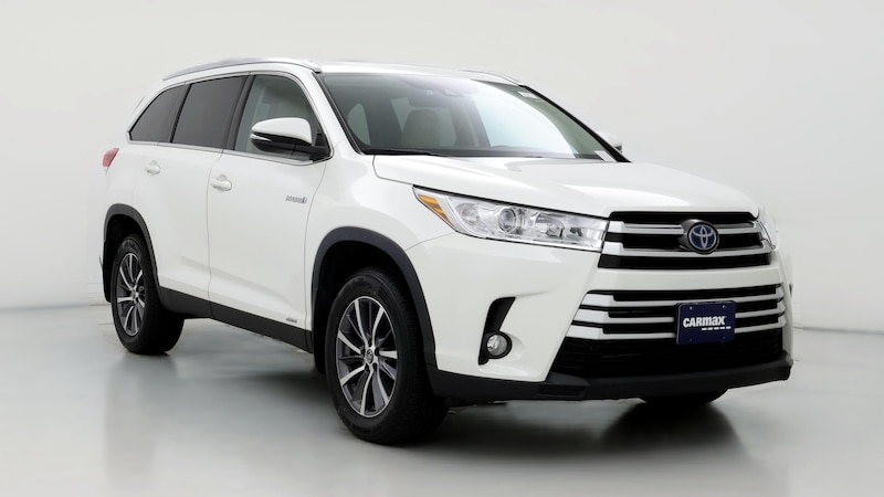 2019 Toyota Highlander XLE Hero Image