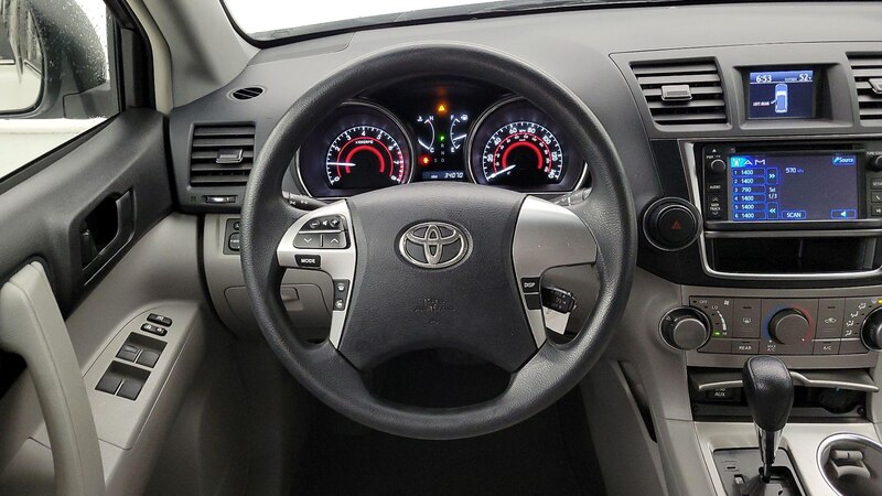 2013 Toyota Highlander  10