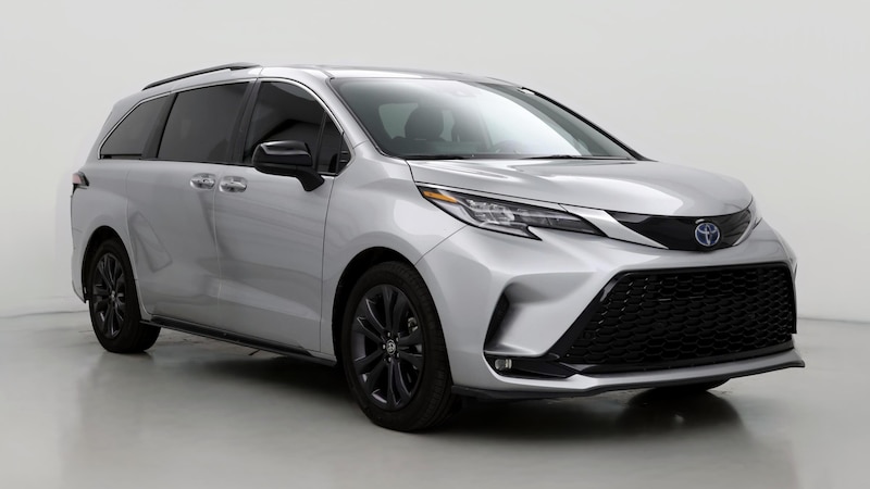 2022 Toyota Sienna XSE Hero Image