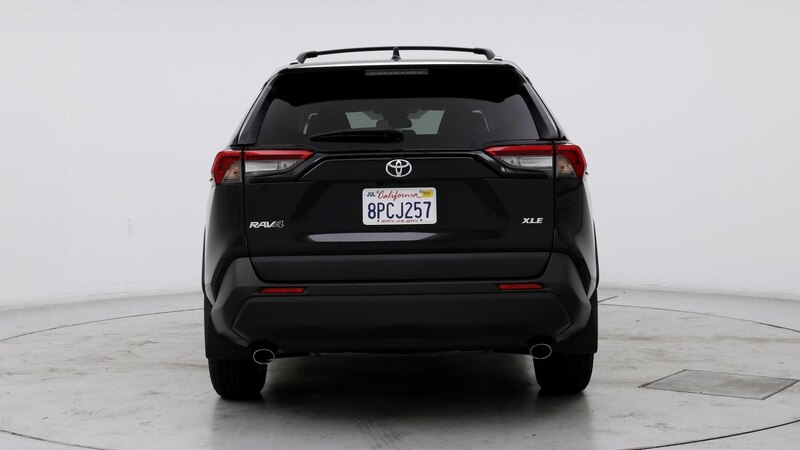 2019 Toyota RAV4 XLE 6