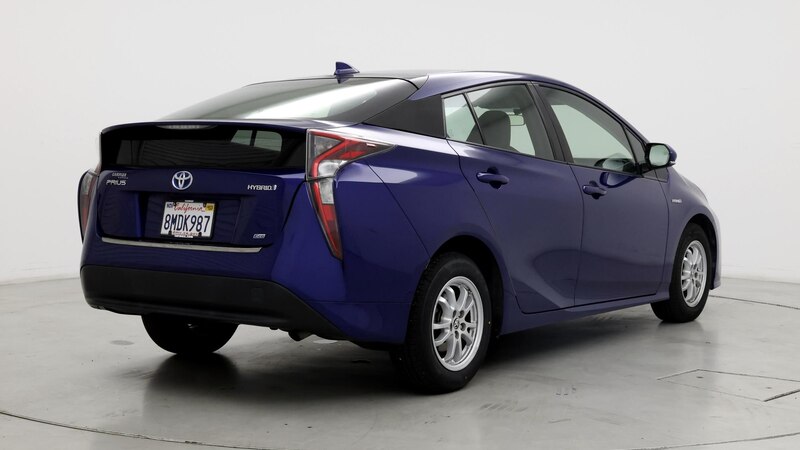 2016 Toyota Prius Two 8