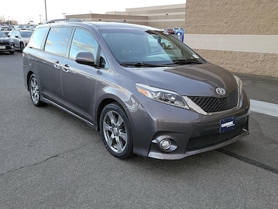 2017 Toyota Sienna SE -
                Los Angeles, CA