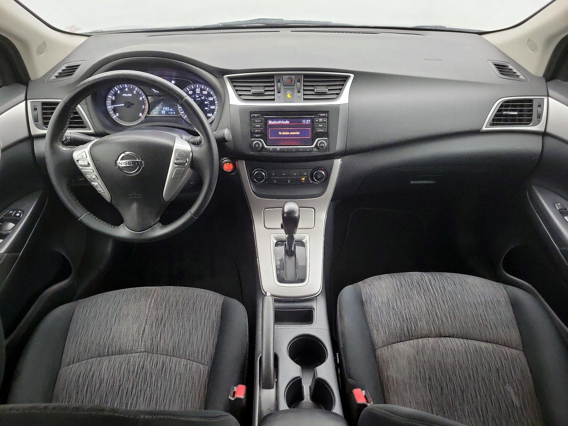 Thumbnail: 2015 Nissan Sentra - 9