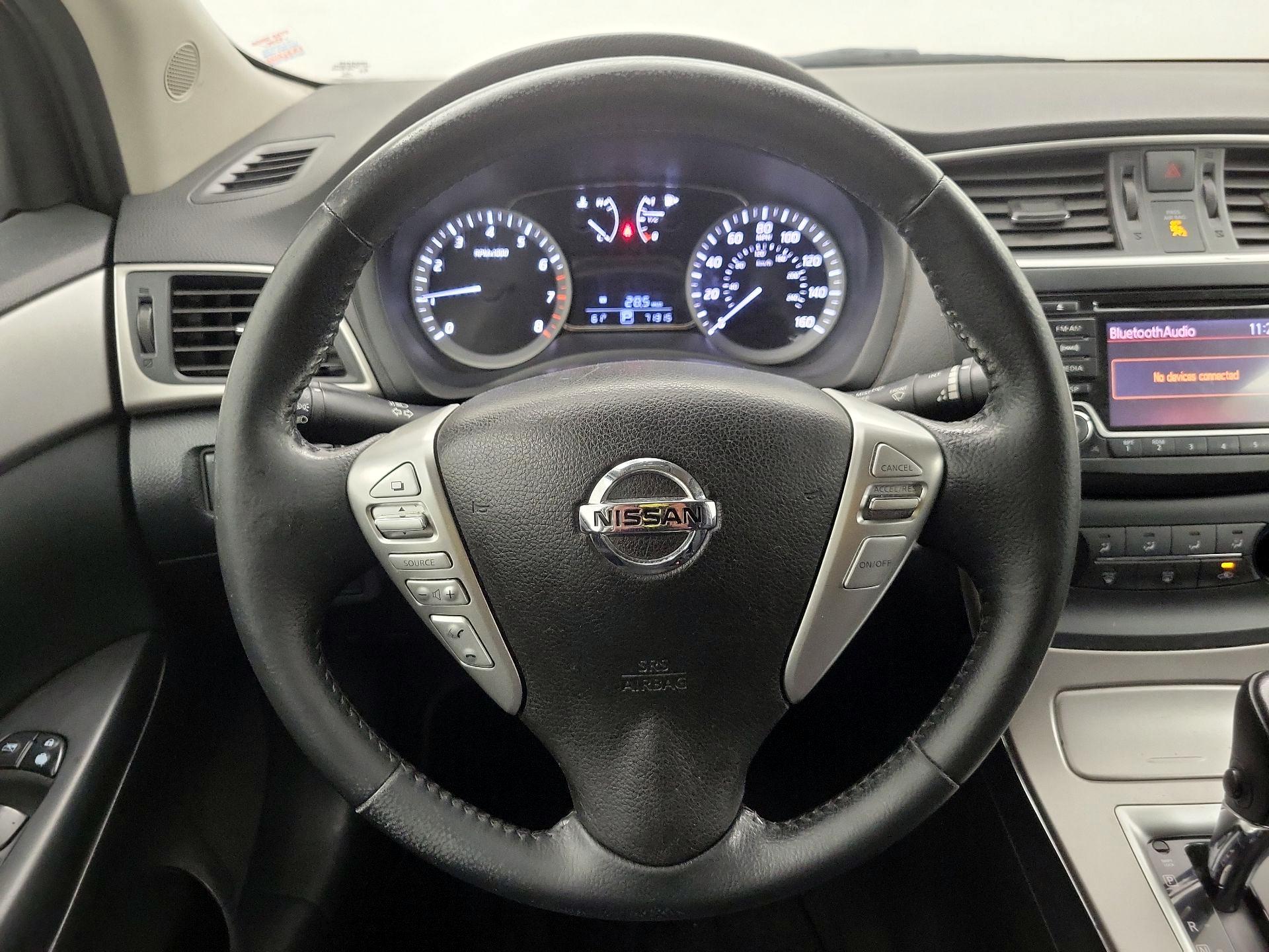 Thumbnail: 2015 Nissan Sentra - 10