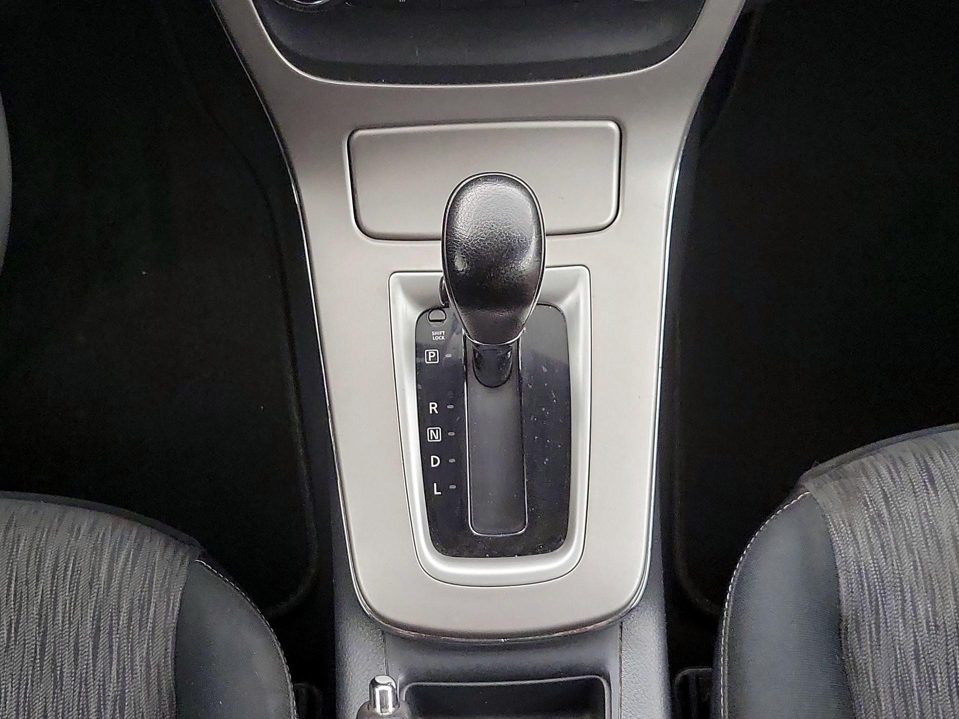 Thumbnail: 2015 Nissan Sentra - 17